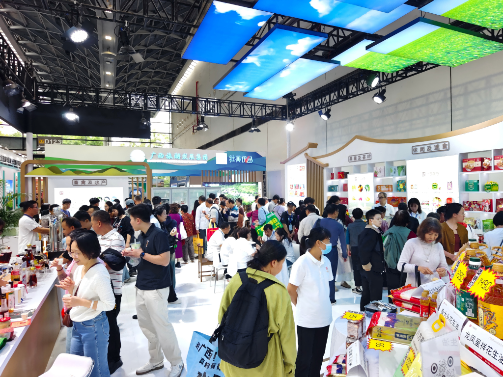 實(shí)力“出圈”！金光農(nóng)場(chǎng)公司“農(nóng)墾和?！痹趶V西農(nóng)博會(huì)圈粉無(wú)數(shù)